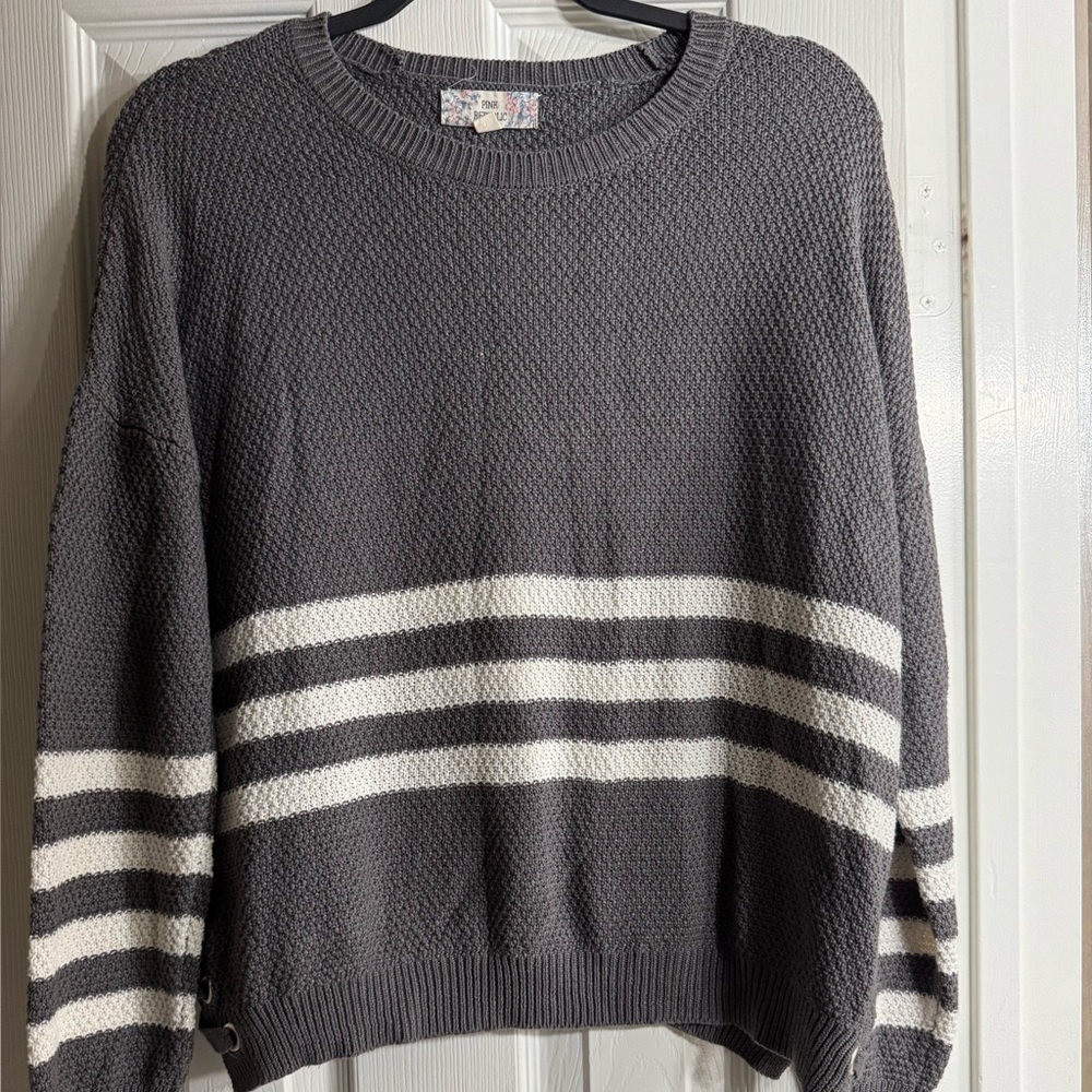 Women’s Pink Republic long sleeve sweater. Gray & white stripes. XLg. GUC